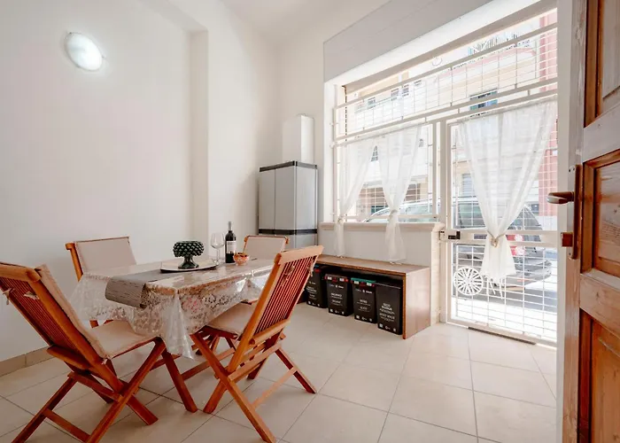 Guesthost - Rosa Monopoli